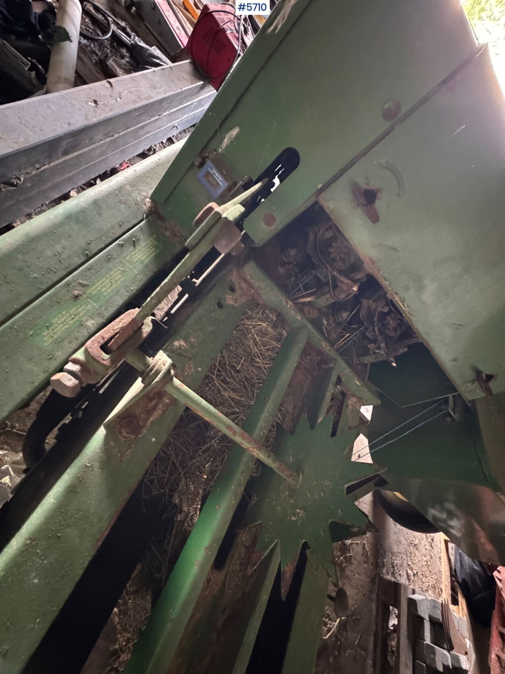 Техника для сенозаготовки John Deere 336 Square baler.: фото 19