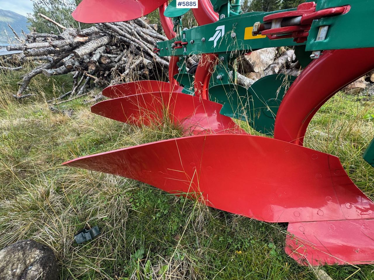 Kverneland 150S reversible plough, 3-furrow, year 2022. Never used – like new! - Техника для обработки почвы: фото 5 Kverneland 150S reversible plough, 3-furrow, year 2022. Never used – like new! - Техника для обработки почвы: фото 5