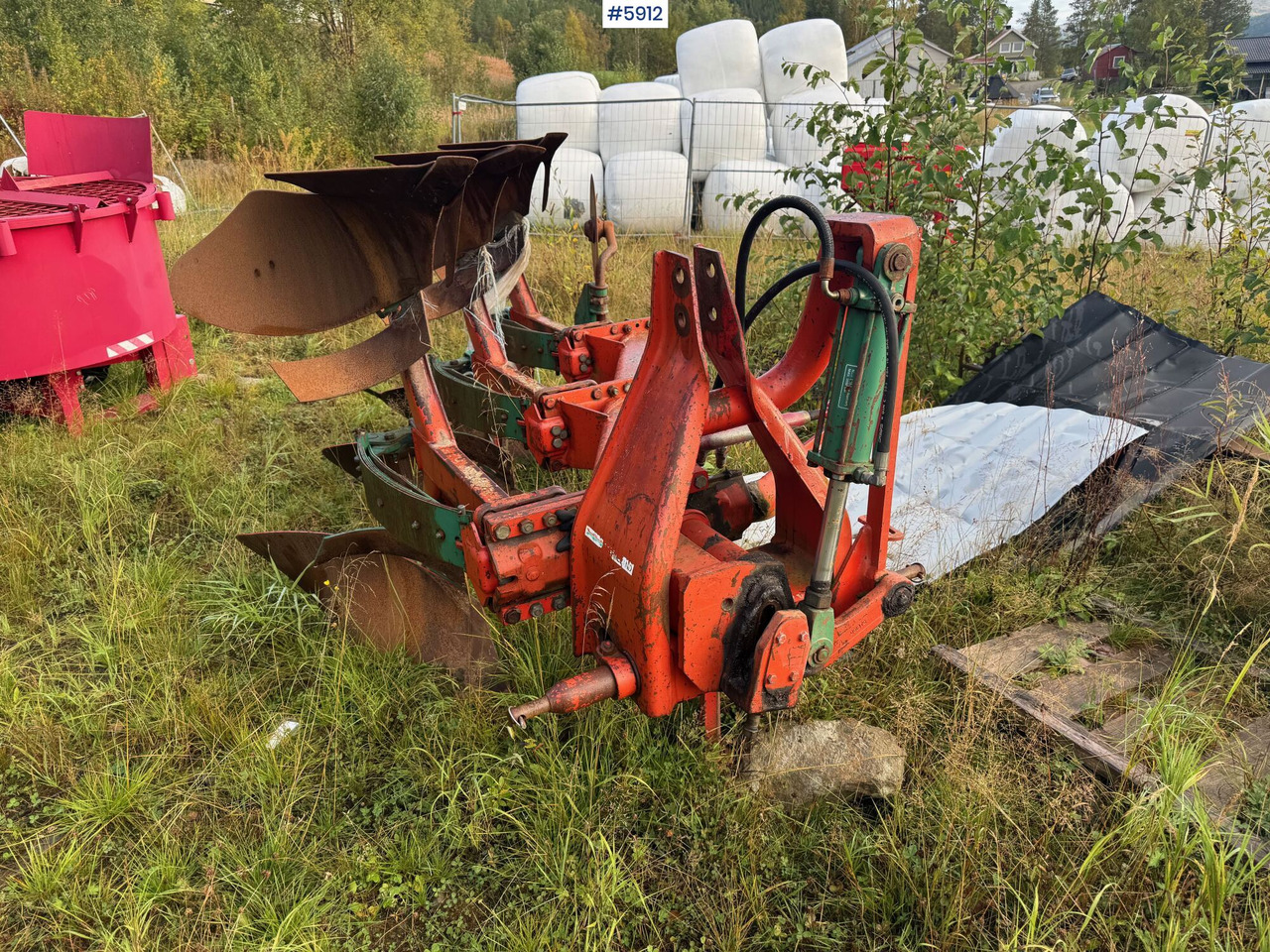 Kverneland 3-furrow reversible plough - Техника для обработки почвы: фото 4 Kverneland 3-furrow reversible plough - Техника для обработки почвы: фото 4