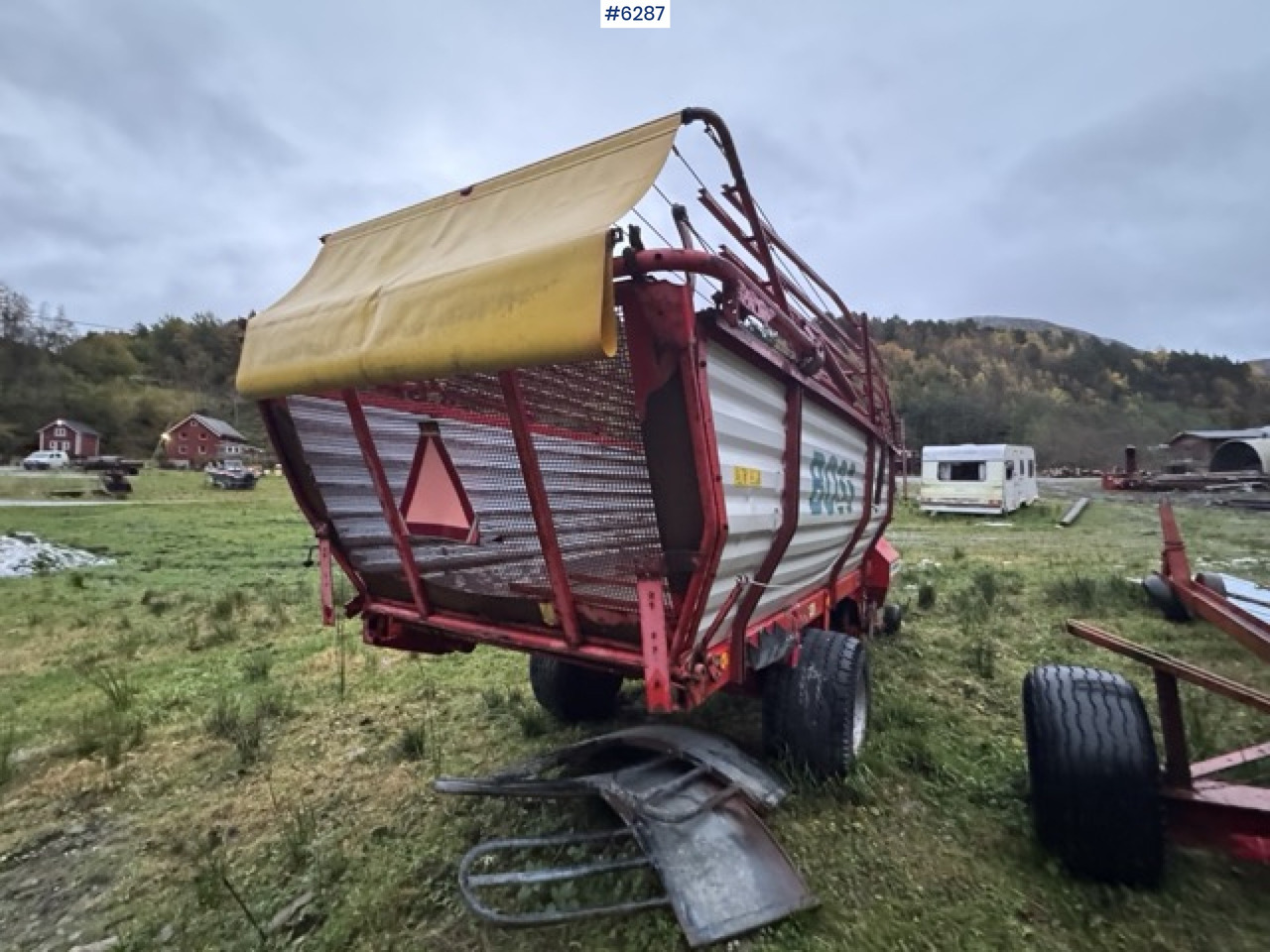 Техника для сенозаготовки Pöttinger Boss Forage Wagon: фото 8 Техника для сенозаготовки Pöttinger Boss Forage Wagon: фото 8