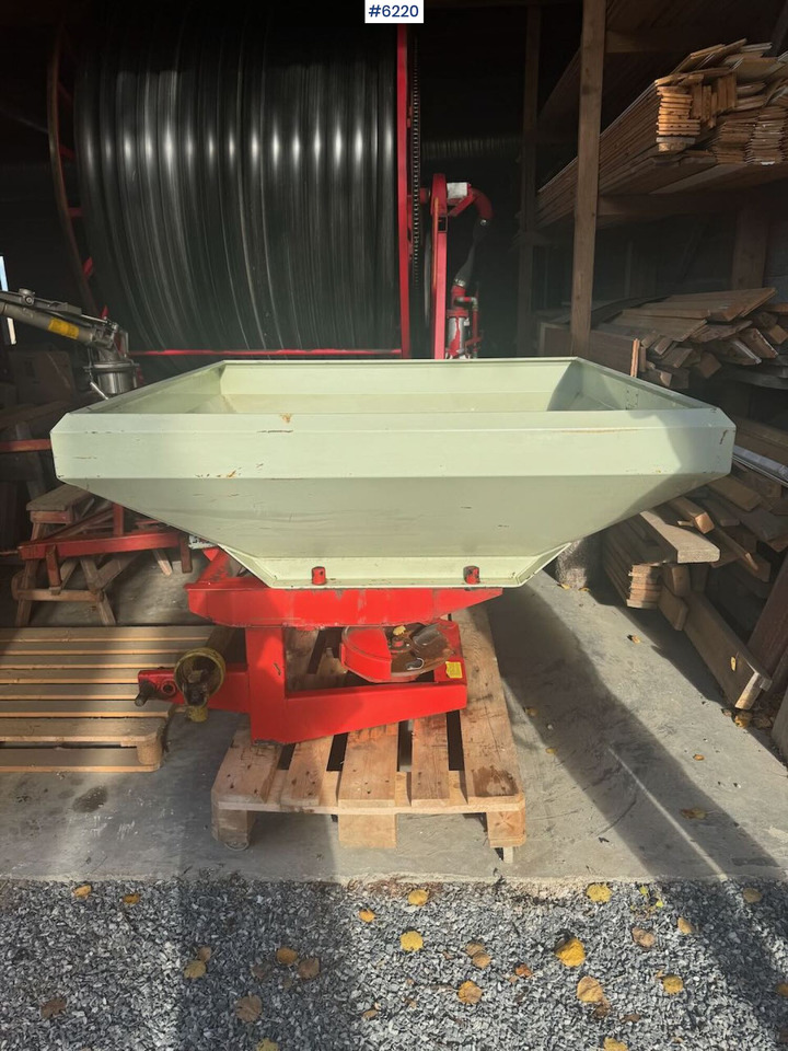 Rauch Komet ZS800 - Разбрасыватель удобрений: фото 3 Rauch Komet ZS800 - Разбрасыватель удобрений: фото 3