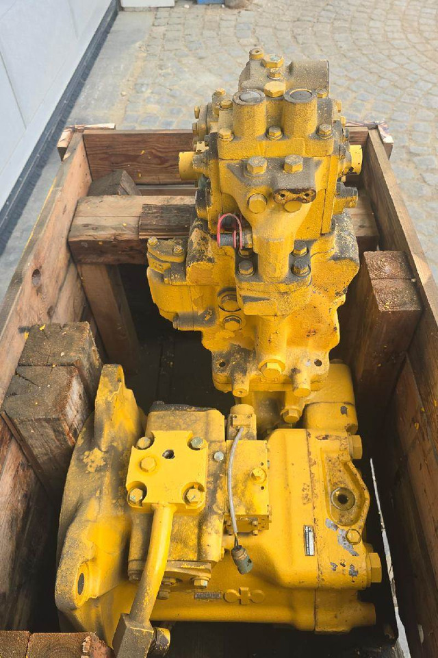 Komatsu Getriebe Komatsu D66 Raupe - Коробка передач для Строительной техники: фото 3 Komatsu Getriebe Komatsu D66 Raupe - Коробка передач для Строительной техники: фото 3