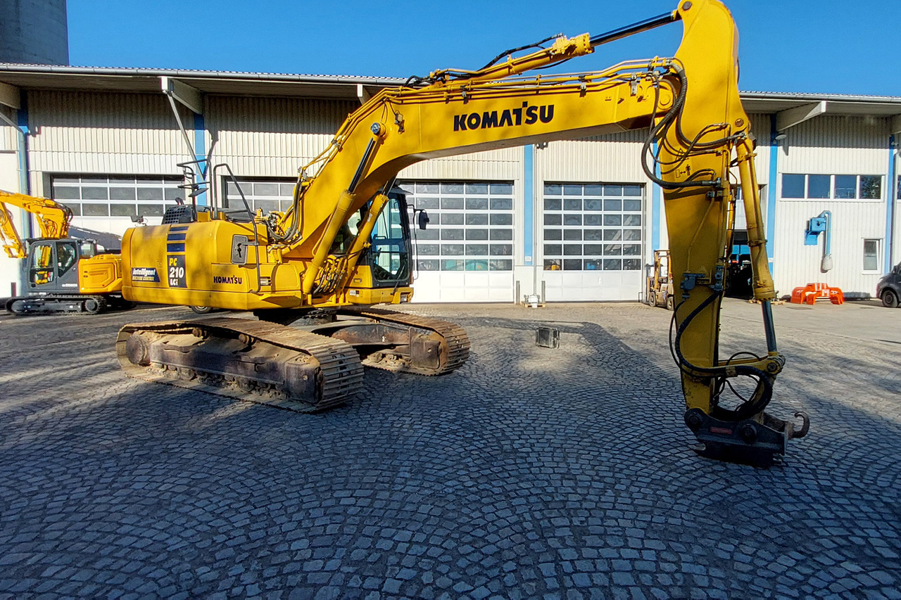 Komatsu PC210LCi-10 - Гусеничный экскаватор: фото 5 Komatsu PC210LCi-10 - Гусеничный экскаватор: фото 5