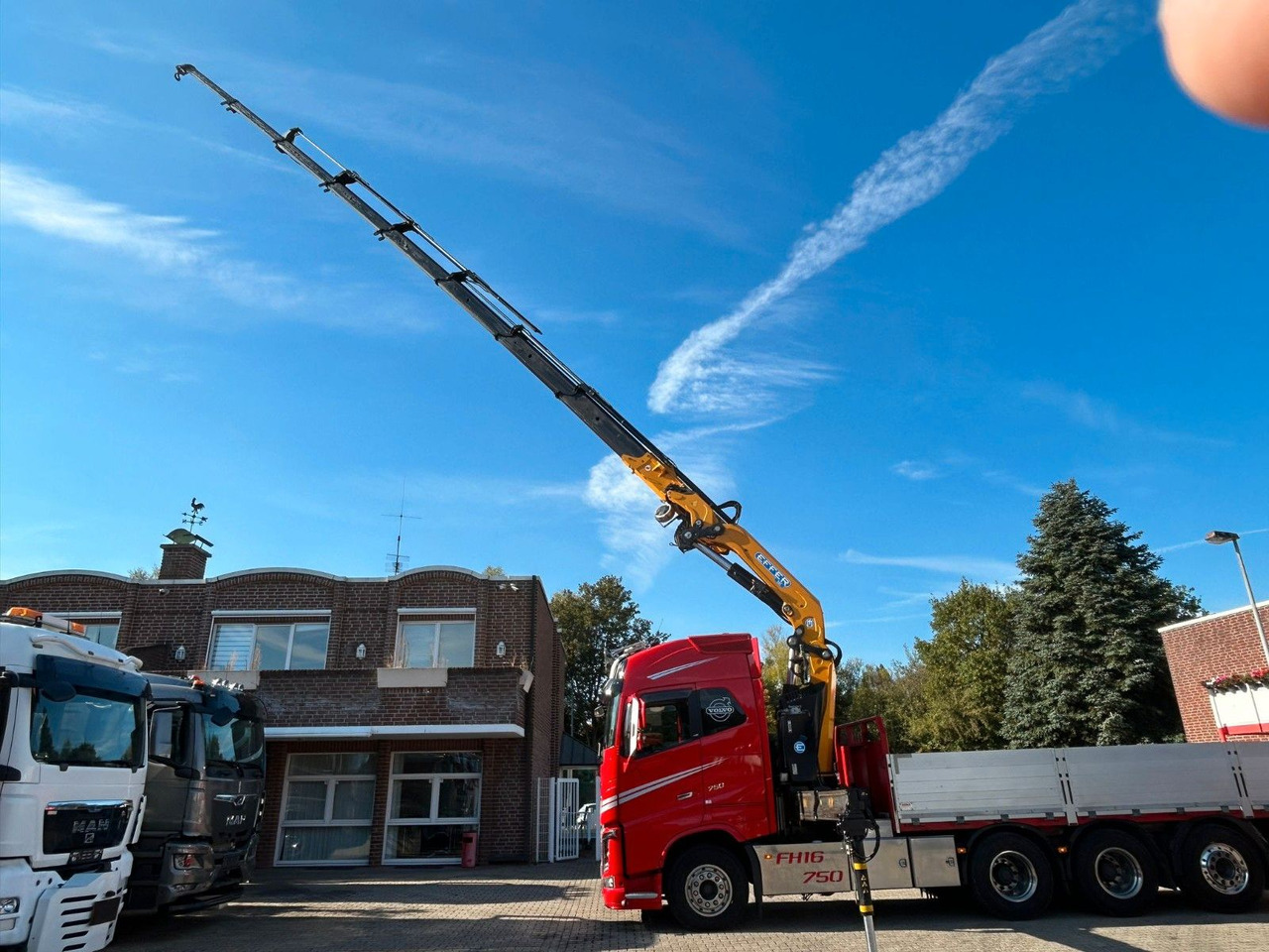 Volvo Autokran FH16 750 Pritsche EFFER 395/8S Lenk - Автоманипулятор: фото 3 Volvo Autokran FH16 750 Pritsche EFFER 395/8S Lenk - Автоманипулятор: фото 3