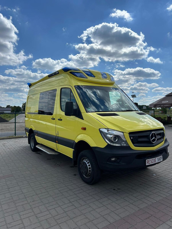 Mercedes-Benz Sprinter 519 CDI 4X4 **Ambulace** - Пассажирский фургон: фото 1 Mercedes-Benz Sprinter 519 CDI 4X4 **Ambulace** - Пассажирский фургон: фото 1