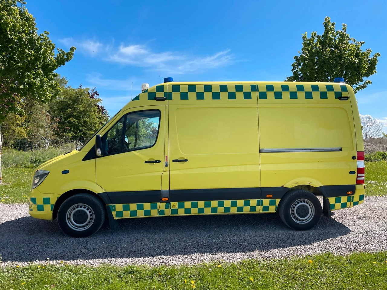 Mercedes-Benz Sprinter II Kasten 316 CDI Aut Ambulance* - Машина скорой помощи: фото 2 Mercedes-Benz Sprinter II Kasten 316 CDI Aut Ambulance* - Машина скорой помощи: фото 2