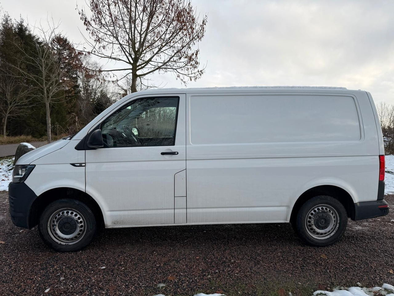 Volkswagen T6 Transporter Kasten Kombi - Пассажирский фургон: фото 2 Volkswagen T6 Transporter Kasten Kombi - Пассажирский фургон: фото 2