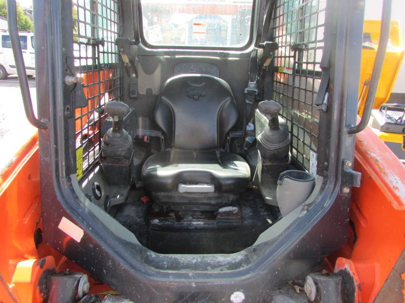 Bobcat T 590 High Flow Kompaktlader 26.000 EUR - Мини-погрузчик с бортовым поворотом: фото 3 Bobcat T 590 High Flow Kompaktlader 26.000 EUR - Мини-погрузчик с бортовым поворотом: фото 3