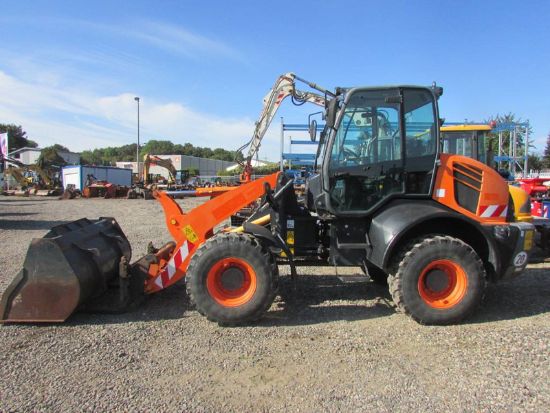 Komatsu WA 100 M-7 Radlader 31.000 EUR - Колёсный погрузчик: фото 1 Komatsu WA 100 M-7 Radlader 31.000 EUR - Колёсный погрузчик: фото 1