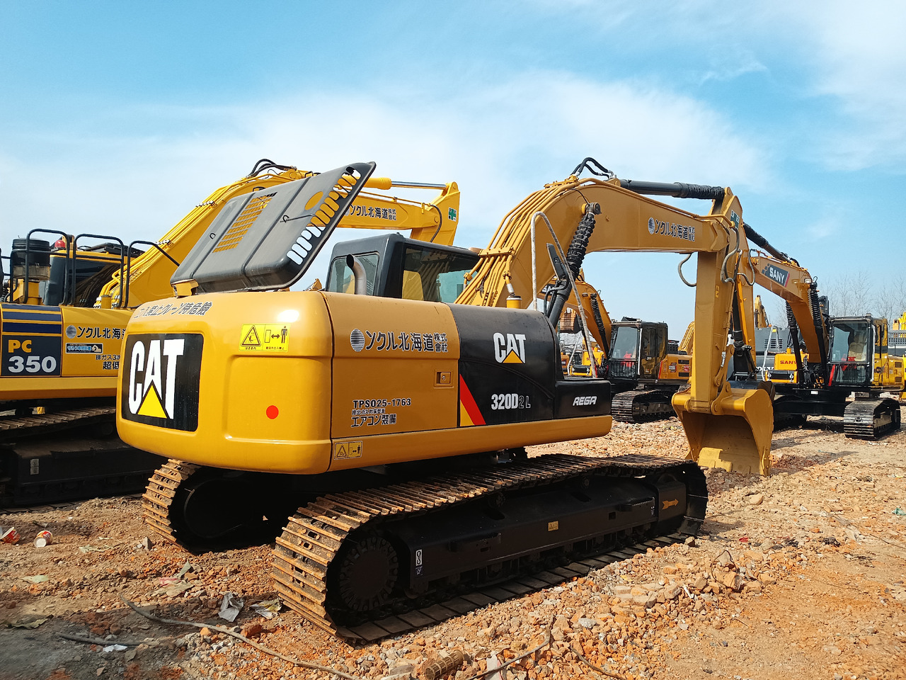 CATERPILLAR 320D2L - Гусеничный экскаватор: фото 1 CATERPILLAR 320D2L - Гусеничный экскаватор: фото 1
