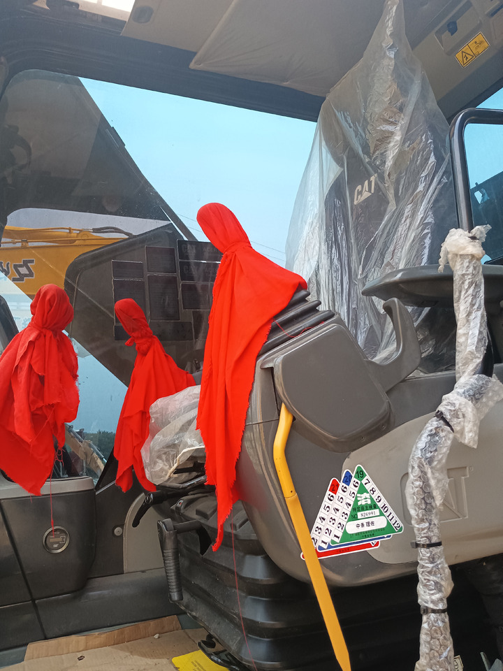 CATERPILLAR 323D2L - Гусеничный экскаватор: фото 3 CATERPILLAR 323D2L - Гусеничный экскаватор: фото 3