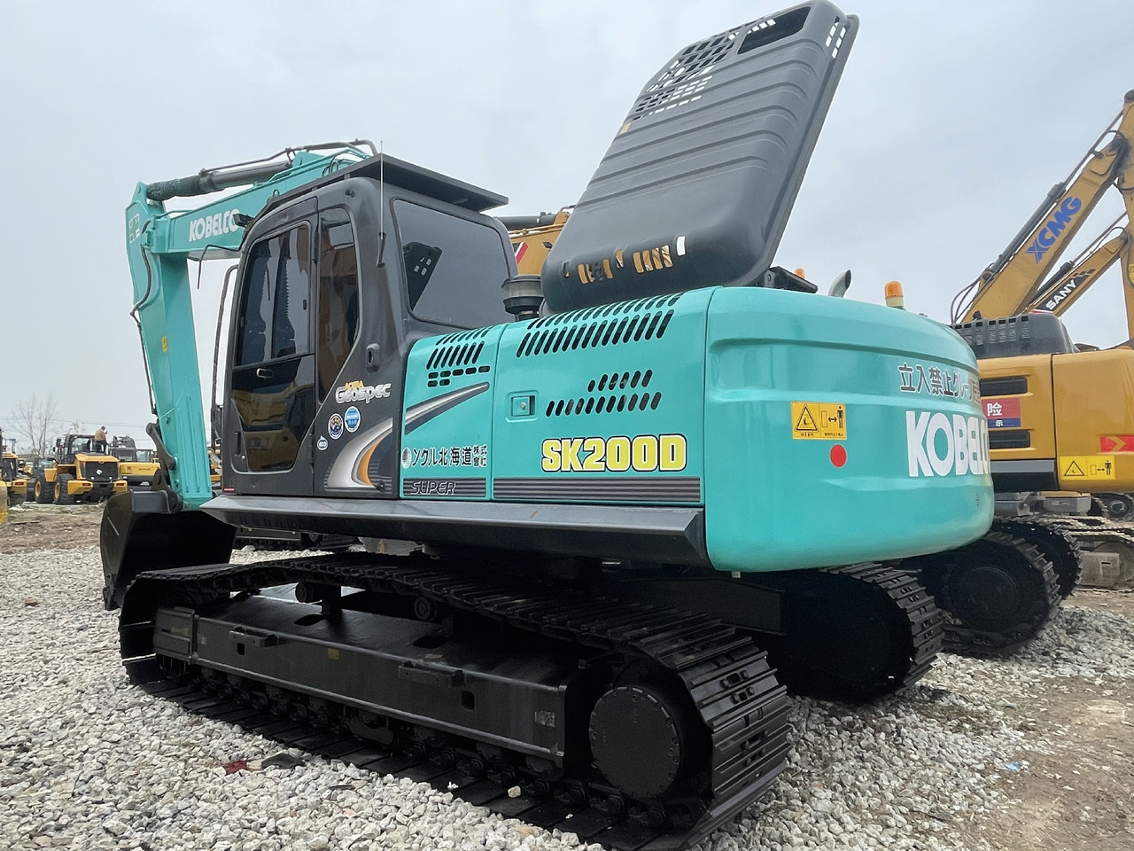 KOBELCO SK200-8 - Гусеничный экскаватор: фото 1 KOBELCO SK200-8 - Гусеничный экскаватор: фото 1