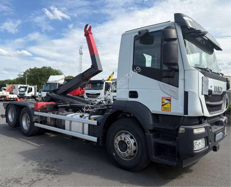 Iveco Stralis 460 - Крюковой мультилифт: фото 2 Iveco Stralis 460 - Крюковой мультилифт: фото 2