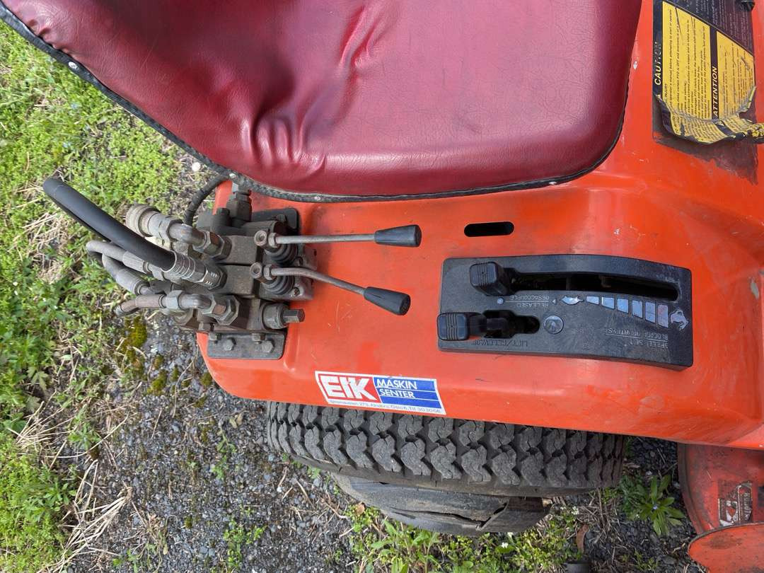 Газонокосилка 2000 Kubota G1700//Sitteklipper med feier og oppsamler: фото 11