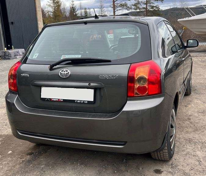 2004 Toyota Corolla 2-dørs - Легковой автомобиль: фото 3 2004 Toyota Corolla 2-dørs - Легковой автомобиль: фото 3