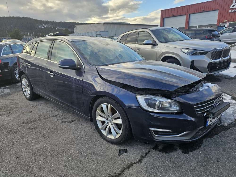 2013 Volvo V60 (rep.-objekt) - Легковой автомобиль: фото 4 2013 Volvo V60 (rep.-objekt) - Легковой автомобиль: фото 4