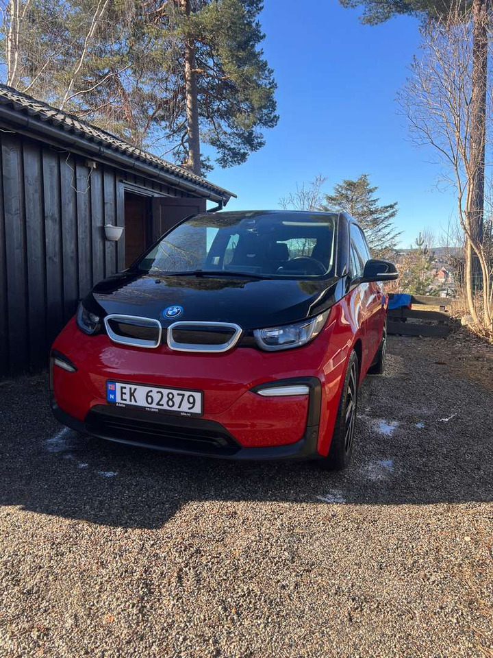 2018 BMW I3 FULLY CHARGED 94ah - Легковой автомобиль: фото 1 2018 BMW I3 FULLY CHARGED 94ah - Легковой автомобиль: фото 1