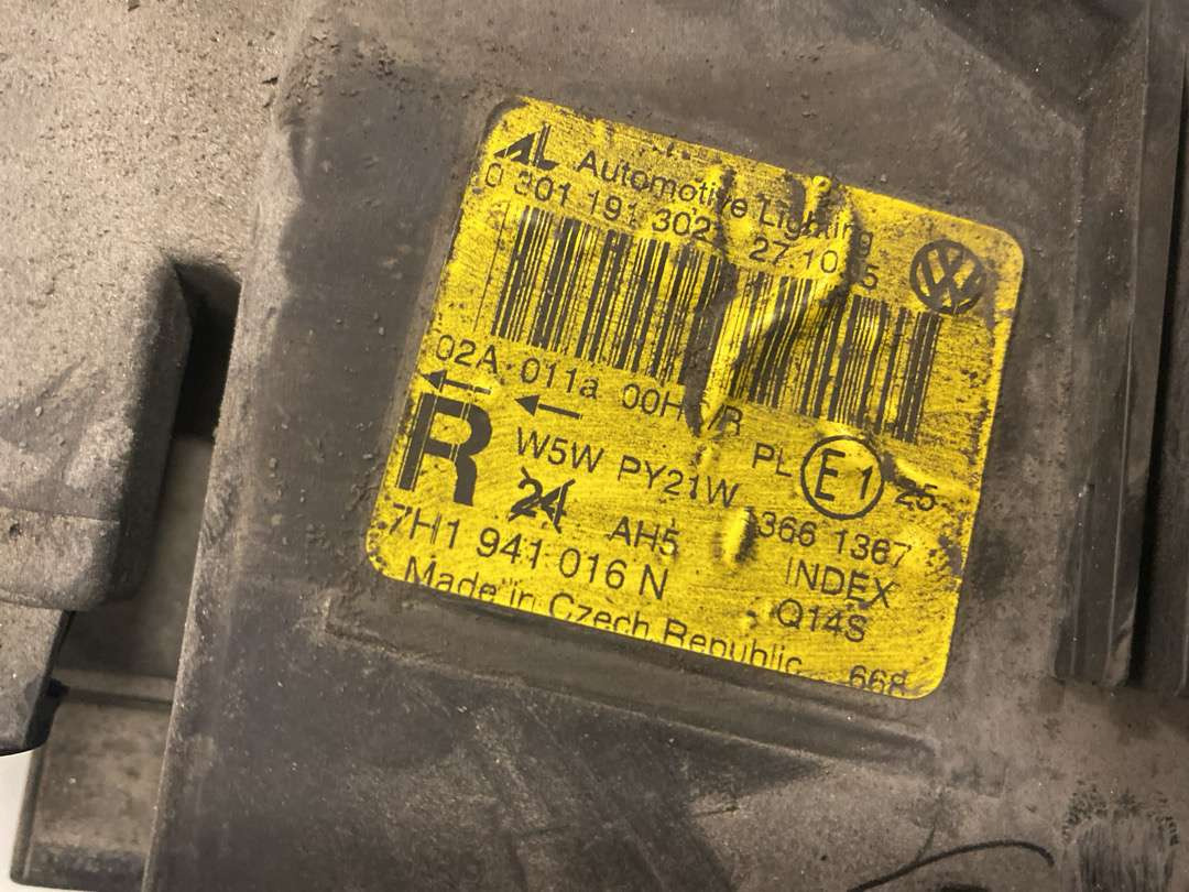 VW Transporter frontlykter - Инструмент/ Оборудование: фото 2 VW Transporter frontlykter - Инструмент/ Оборудование: фото 2