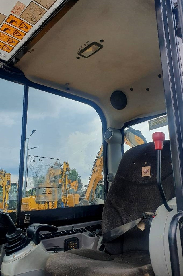 JCB 85 Z-1 - Мини-экскаватор: фото 5 JCB 85 Z-1 - Мини-экскаватор: фото 5