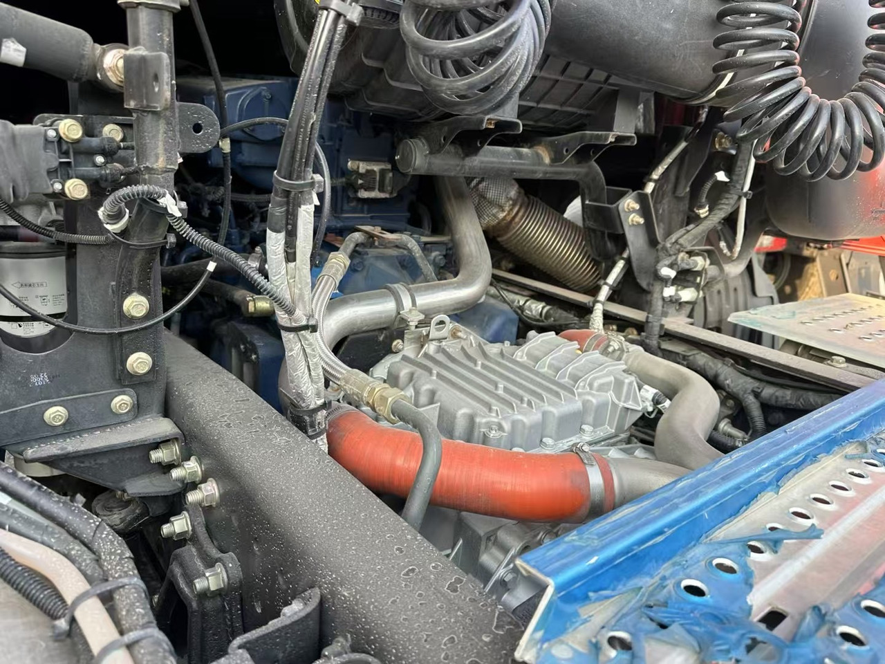 AUMAN GTL - Тягач: фото 5 AUMAN GTL - Тягач: фото 5