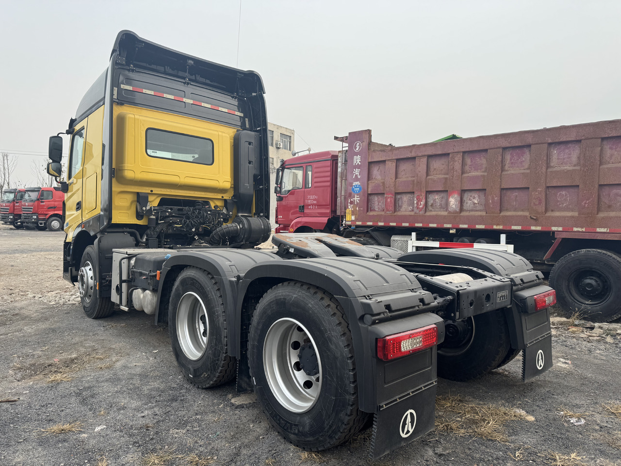 BEIBEN V3ET - Тягач: фото 3 BEIBEN V3ET - Тягач: фото 3