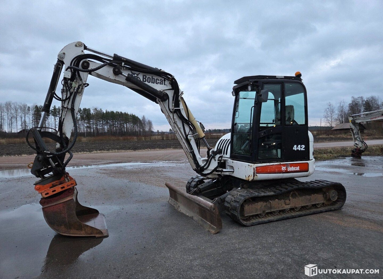 Bobcat 442, 2006, Diesel, 4,565 h Excavator, Honkajoki - Мини-экскаватор: фото 1 Bobcat 442, 2006, Diesel, 4,565 h Excavator, Honkajoki - Мини-экскаватор: фото 1
