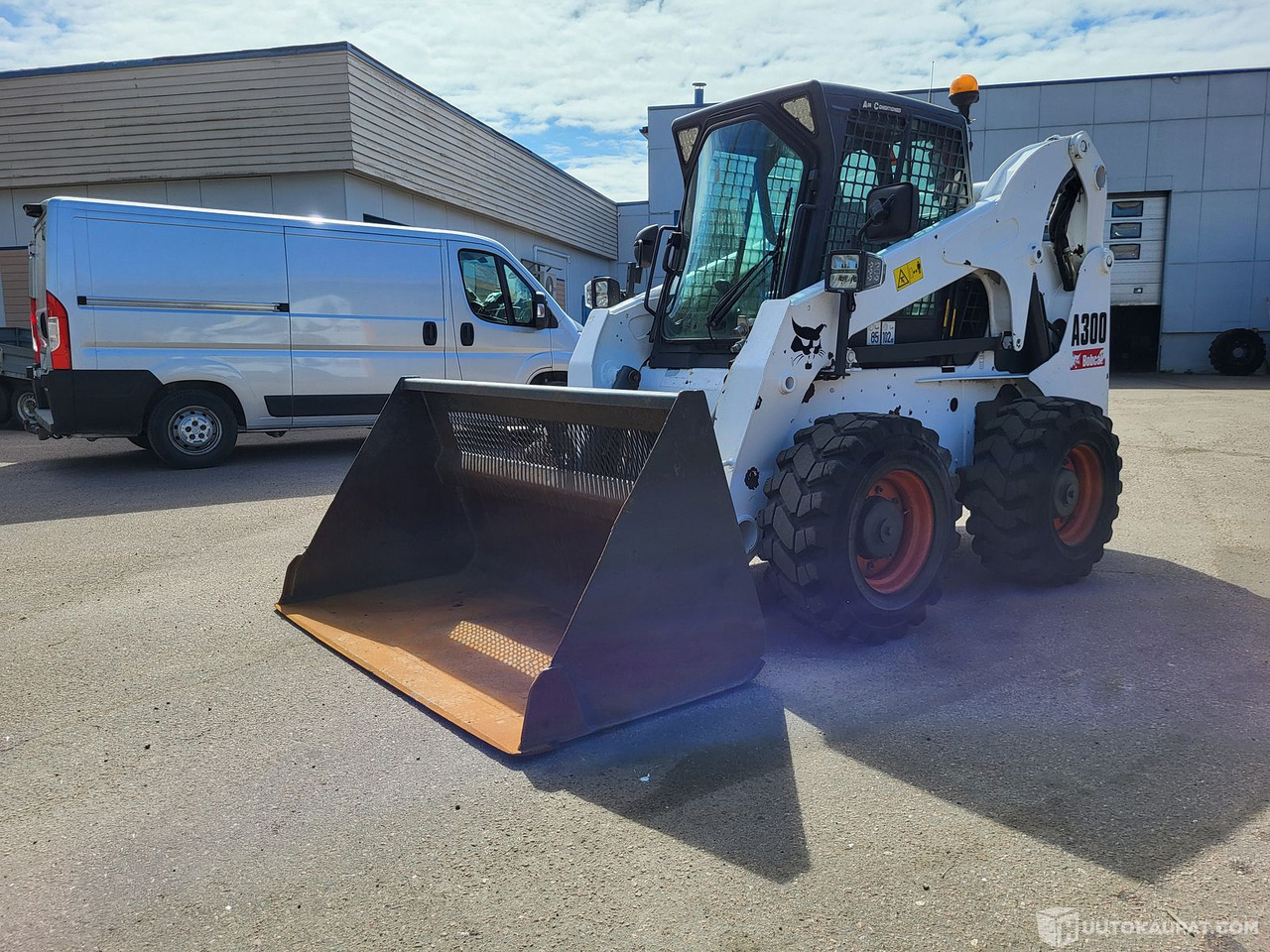 Bobcat A300, liukuohjattava kuormaaja, nelipyöräohjaus,, Kouvola - Мини-погрузчик с бортовым поворотом: фото 5 Bobcat A300, liukuohjattava kuormaaja, nelipyöräohjaus,, Kouvola - Мини-погрузчик с бортовым поворотом: фото 5