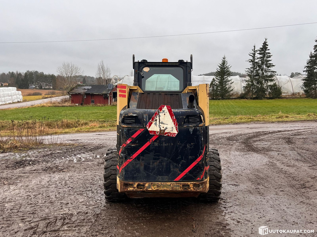 Cat 246 skid-steer loader with bucket and forks, 2002, Vihti - Мини-погрузчик с бортовым поворотом: фото 5 Cat 246 skid-steer loader with bucket and forks, 2002, Vihti - Мини-погрузчик с бортовым поворотом: фото 5