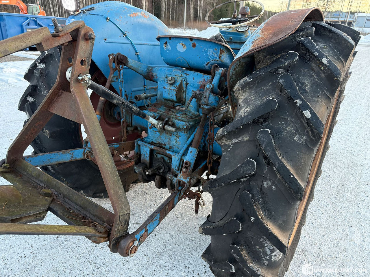 Fordson Power Major perälevyllä, Virrat - Трактор: фото 5 Fordson Power Major perälevyllä, Virrat - Трактор: фото 5