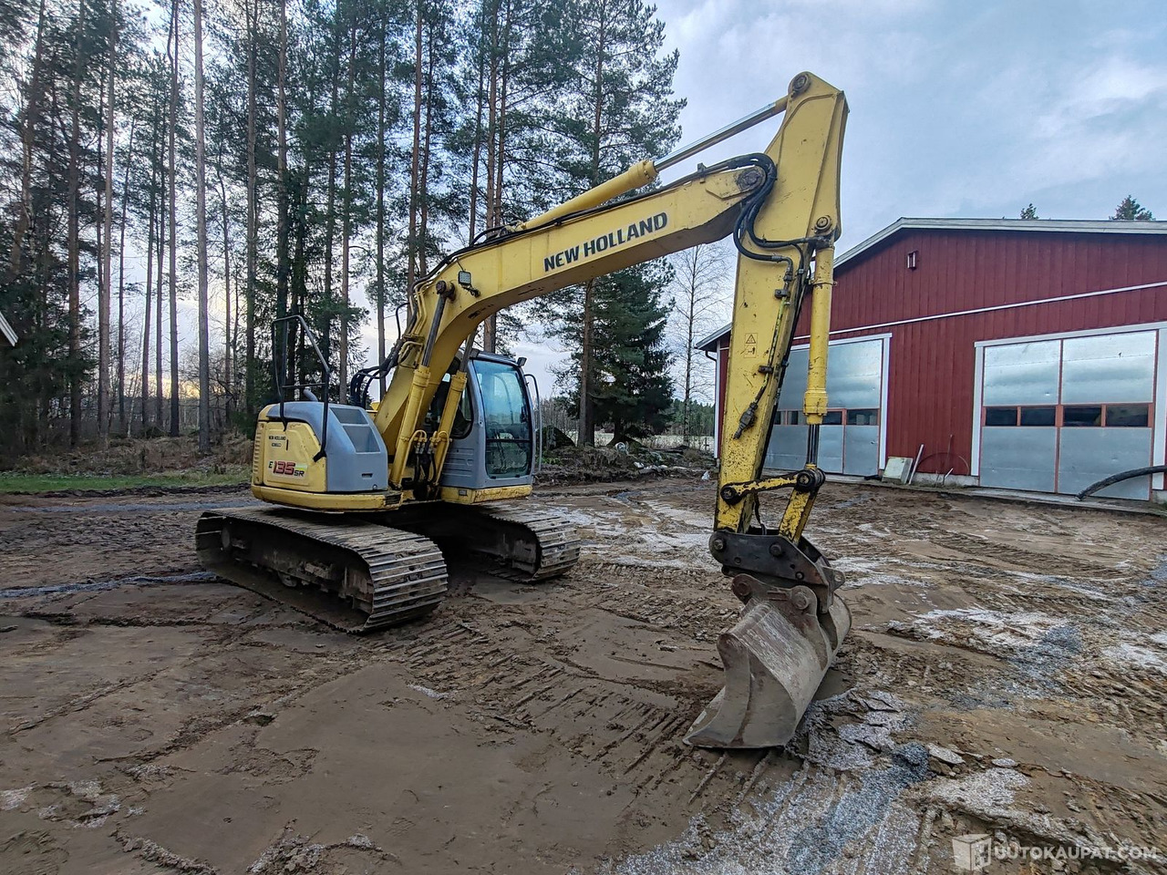 New Holland-Kobelco E135SR kaivinkone, 2006, Pedersöre - Гусеничный экскаватор: фото 1 New Holland-Kobelco E135SR kaivinkone, 2006, Pedersöre - Гусеничный экскаватор: фото 1