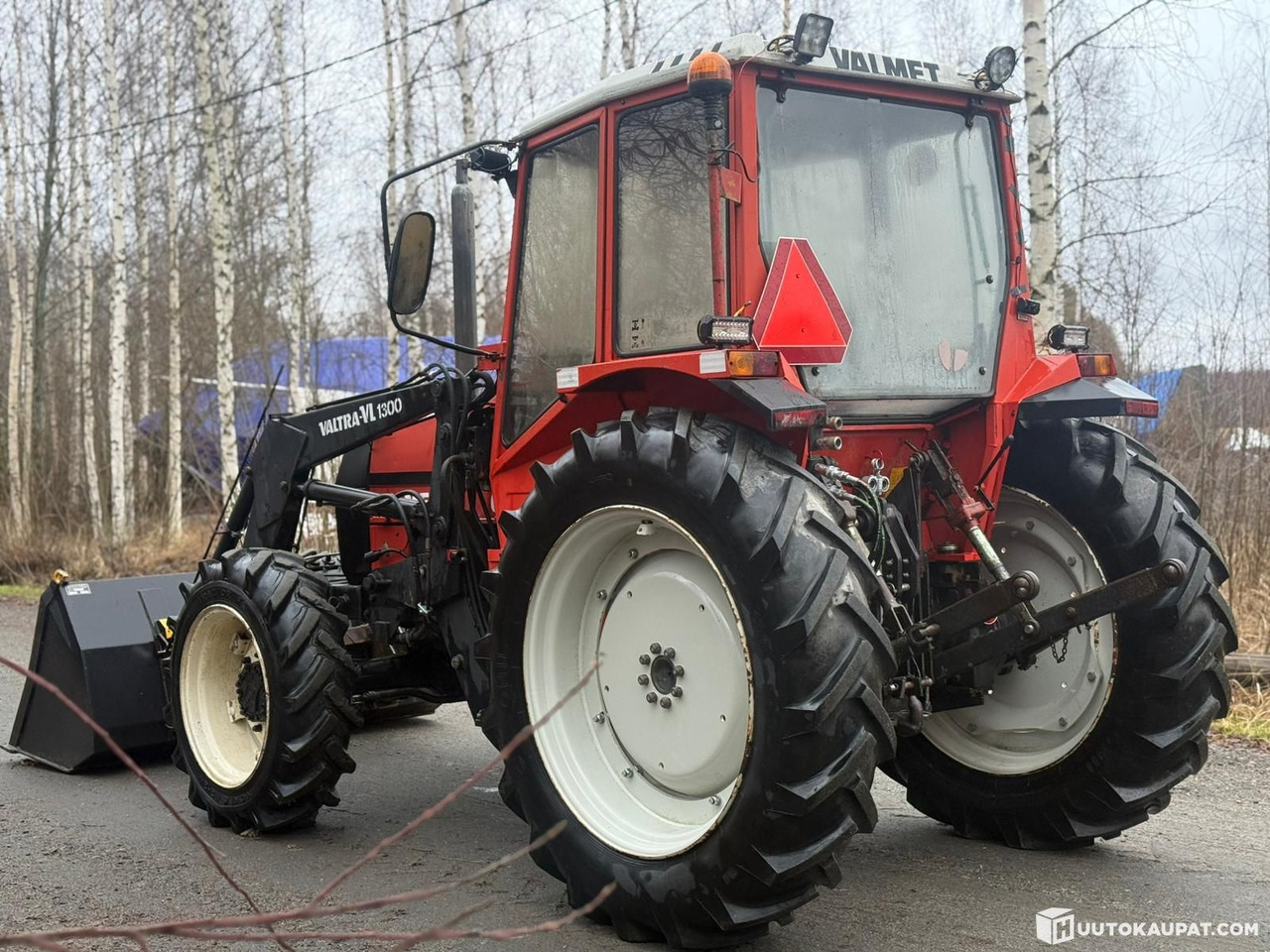 Valmet 604, 4x4 with front loader, 1985 — Well equipped!!, Jyväskylä - Трактор: фото 4 Valmet 604, 4x4 with front loader, 1985 — Well equipped!!, Jyväskylä - Трактор: фото 4