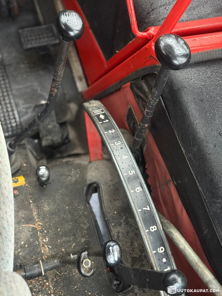 Трактор Valmet 604, 4x4 with front loader, 1985 — Well equipped!!, Jyväskylä: фото 16