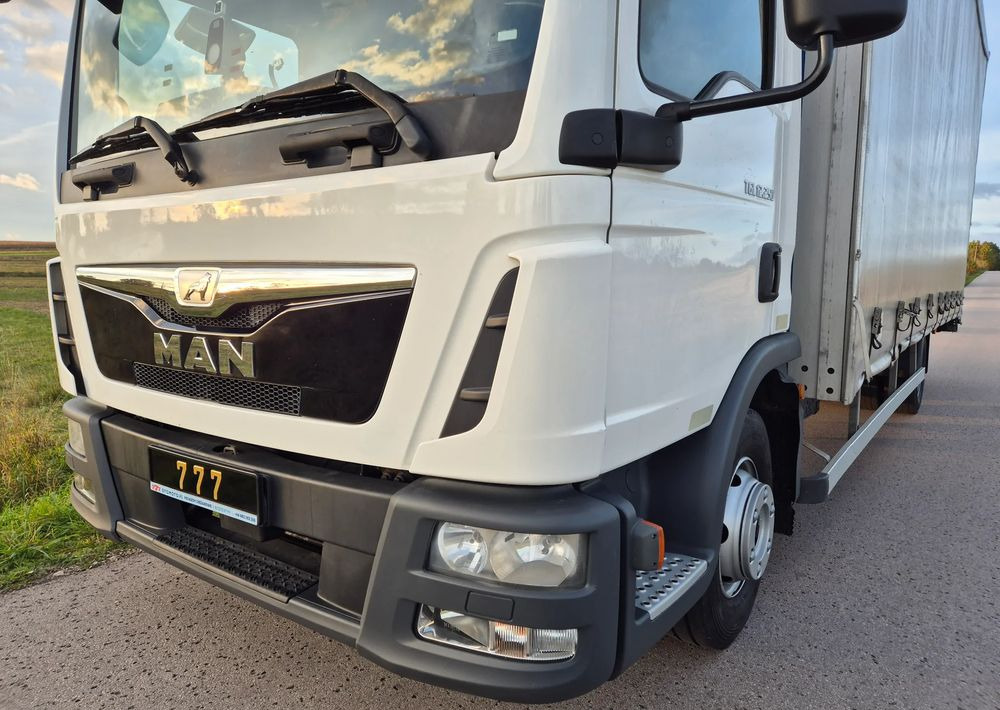 MAN TGL 12.250 6.2m 7.6m HAK AUTOMAT KLIMA 12000kg ESP EURO 6 mega / TOP STAN / okazja nauka jazdy MOŻLIWOŚĆ DOSTOSOWANIA elka - Тентованный грузовик: фото 2 MAN TGL 12.250 6.2m 7.6m HAK AUTOMAT KLIMA 12000kg ESP EURO 6 mega / TOP STAN / okazja nauka jazdy MOŻLIWOŚĆ DOSTOSOWANIA elka - Тентованный грузовик: фото 2