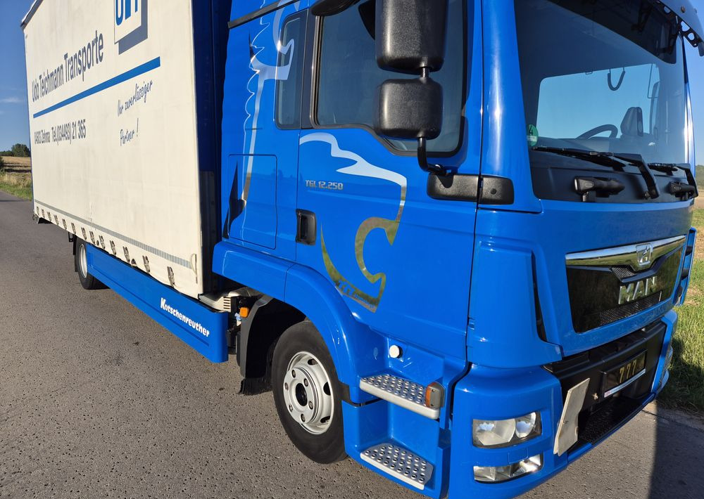 MAN TGL 12.250 cena za ZESTAW TANDEM UNIKAT przebieg z Niemiec MANUAL HAK / EURO 6 / przyczepa zestaw jumbo / opony 80% - Тентованный грузовик: фото 4 MAN TGL 12.250 cena za ZESTAW TANDEM UNIKAT przebieg z Niemiec MANUAL HAK / EURO 6 / przyczepa zestaw jumbo / opony 80% - Тентованный грузовик: фото 4