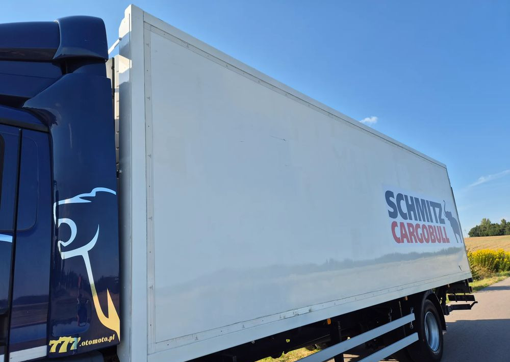 MAN TGM 18.250 Carrier 1950 D/E z Holandii / TOP STAN / 7.5m / 18 palet / winda + drzwi boczne / OKAZJA - Рефрижератор: фото 2 MAN TGM 18.250 Carrier 1950 D/E z Holandii / TOP STAN / 7.5m / 18 palet / winda + drzwi boczne / OKAZJA - Рефрижератор: фото 2