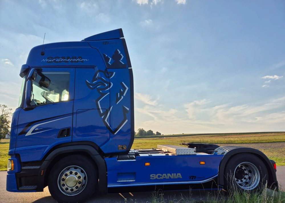 Scania R410 RETARDER FULL LED 2 ZBIORNIKI / KLIMA POSTOJOWA / VIRTUAL COCPIT z Niemiec - Тягач: фото 4 Scania R410 RETARDER FULL LED 2 ZBIORNIKI / KLIMA POSTOJOWA / VIRTUAL COCPIT z Niemiec - Тягач: фото 4