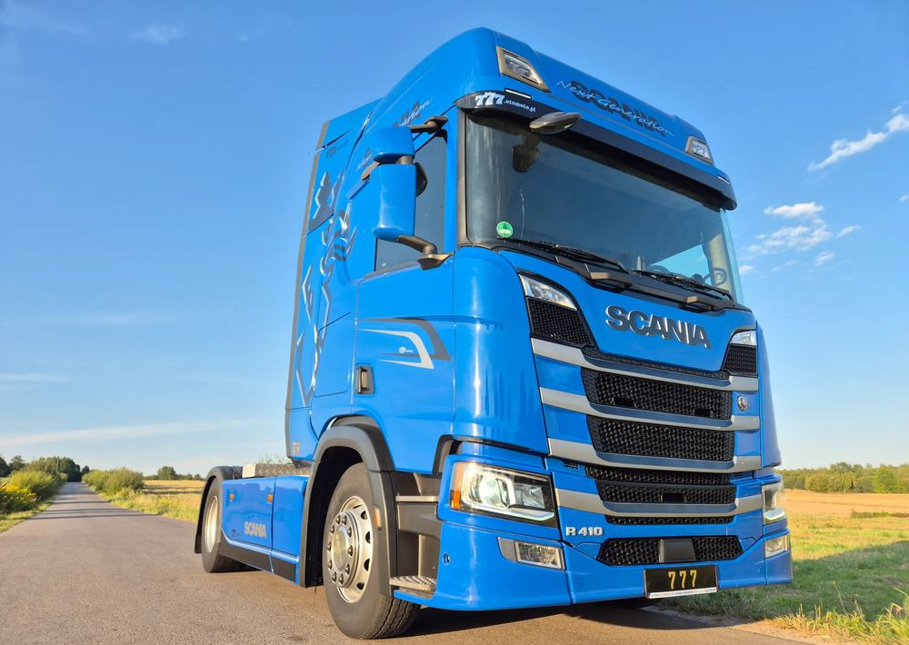 Scania R410 RETARDER FULL LED 2 ZBIORNIKI / KLIMA POSTOJOWA / VIRTUAL COCPIT z Niemiec - Тягач: фото 5 Scania R410 RETARDER FULL LED 2 ZBIORNIKI / KLIMA POSTOJOWA / VIRTUAL COCPIT z Niemiec - Тягач: фото 5