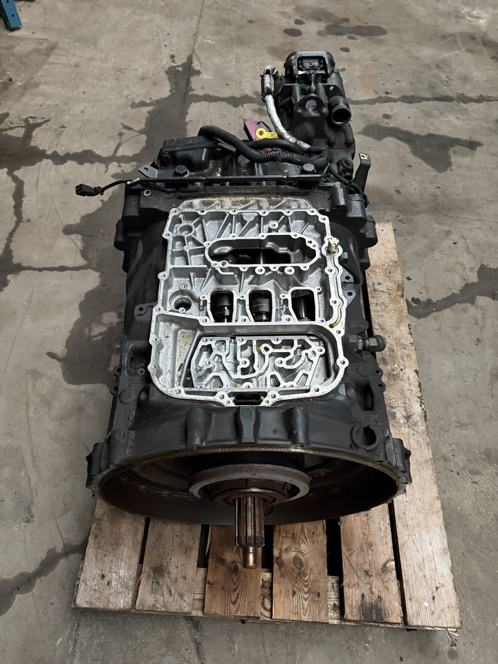 Iveco Hi-Way S-Way - Коробка передач: фото 3 Iveco Hi-Way S-Way - Коробка передач: фото 3