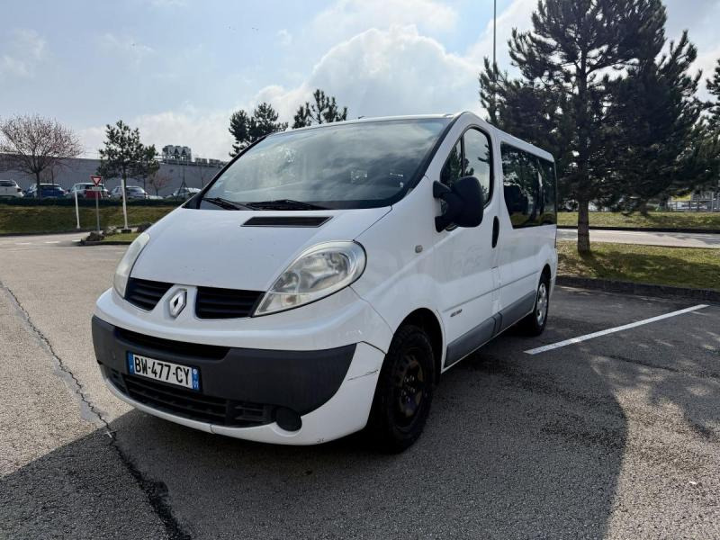 Renault Trafic - Пассажирский фургон: фото 1 Renault Trafic - Пассажирский фургон: фото 1
