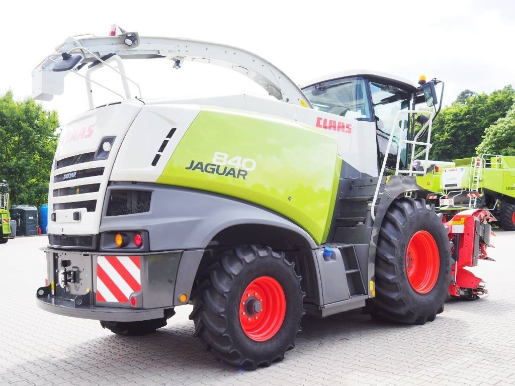 Claas Jaguar 840 + Kemper 345 Plus - Кормоуборочный комбайн: фото 3 Claas Jaguar 840 + Kemper 345 Plus - Кормоуборочный комбайн: фото 3
