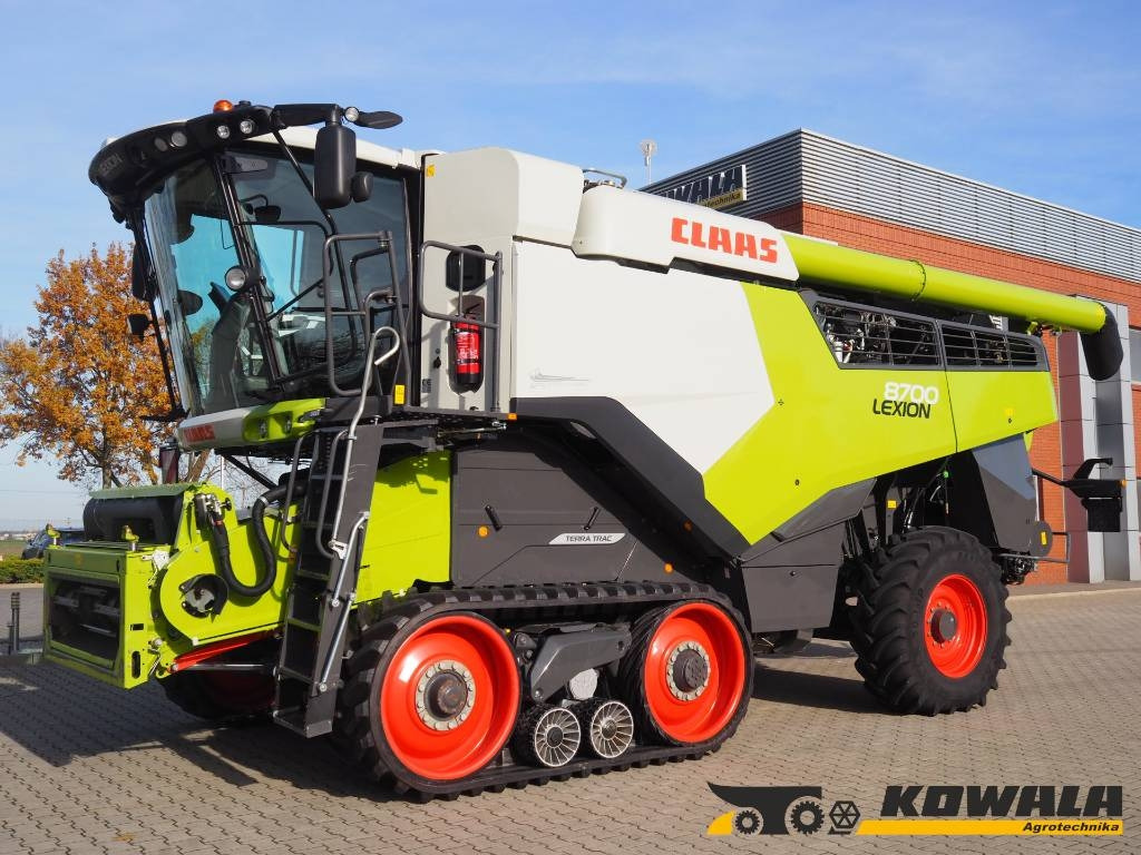 Claas Lexion 8700TT + V1080 2-stage threshing drum drive - Зерноуборочный комбайн: фото 1 Claas Lexion 8700TT + V1080 2-stage threshing drum drive - Зерноуборочный комбайн: фото 1