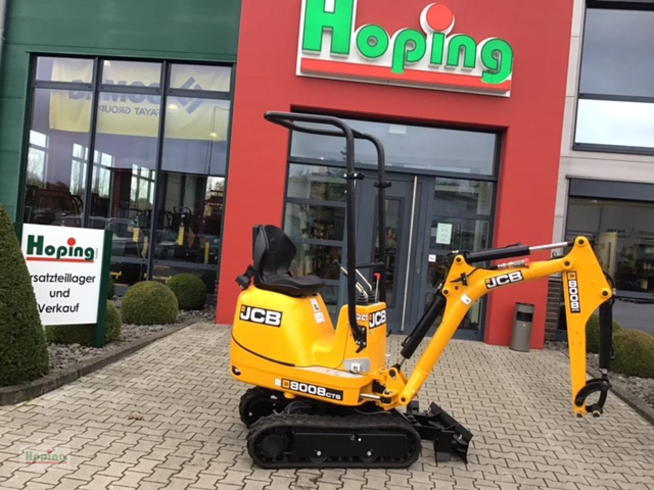 JCB 8008 CTS - Мини-экскаватор: фото 1 JCB 8008 CTS - Мини-экскаватор: фото 1