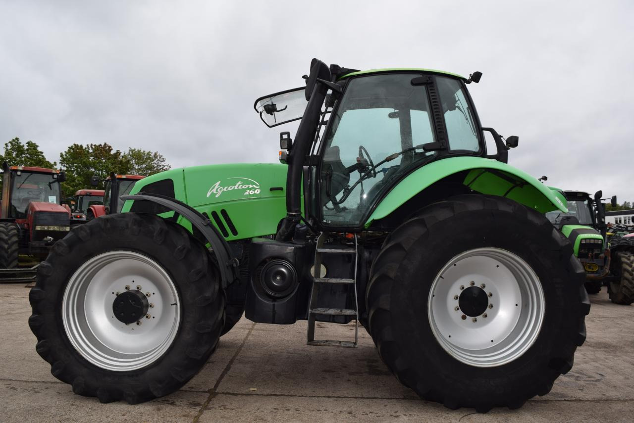 Deutz-Fahr Agrotron 260 - Трактор: фото 3 Deutz-Fahr Agrotron 260 - Трактор: фото 3