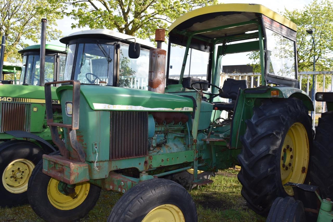 John Deere 2130 - Трактор: фото 2 John Deere 2130 - Трактор: фото 2