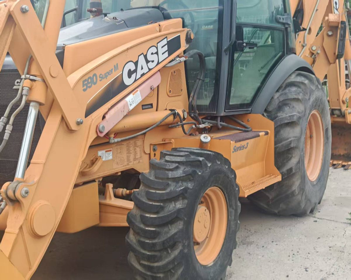 CASE 590 - Экскаватор-погрузчик: фото 5 CASE 590 - Экскаватор-погрузчик: фото 5