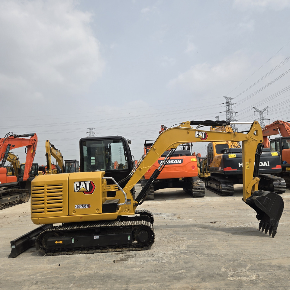CATERPILLAR 305.5 - Мини-экскаватор: фото 1 CATERPILLAR 305.5 - Мини-экскаватор: фото 1