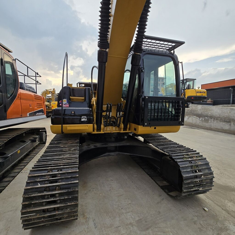 Caterpillar 320DL - Гусеничный экскаватор: фото 1 Caterpillar 320DL - Гусеничный экскаватор: фото 1