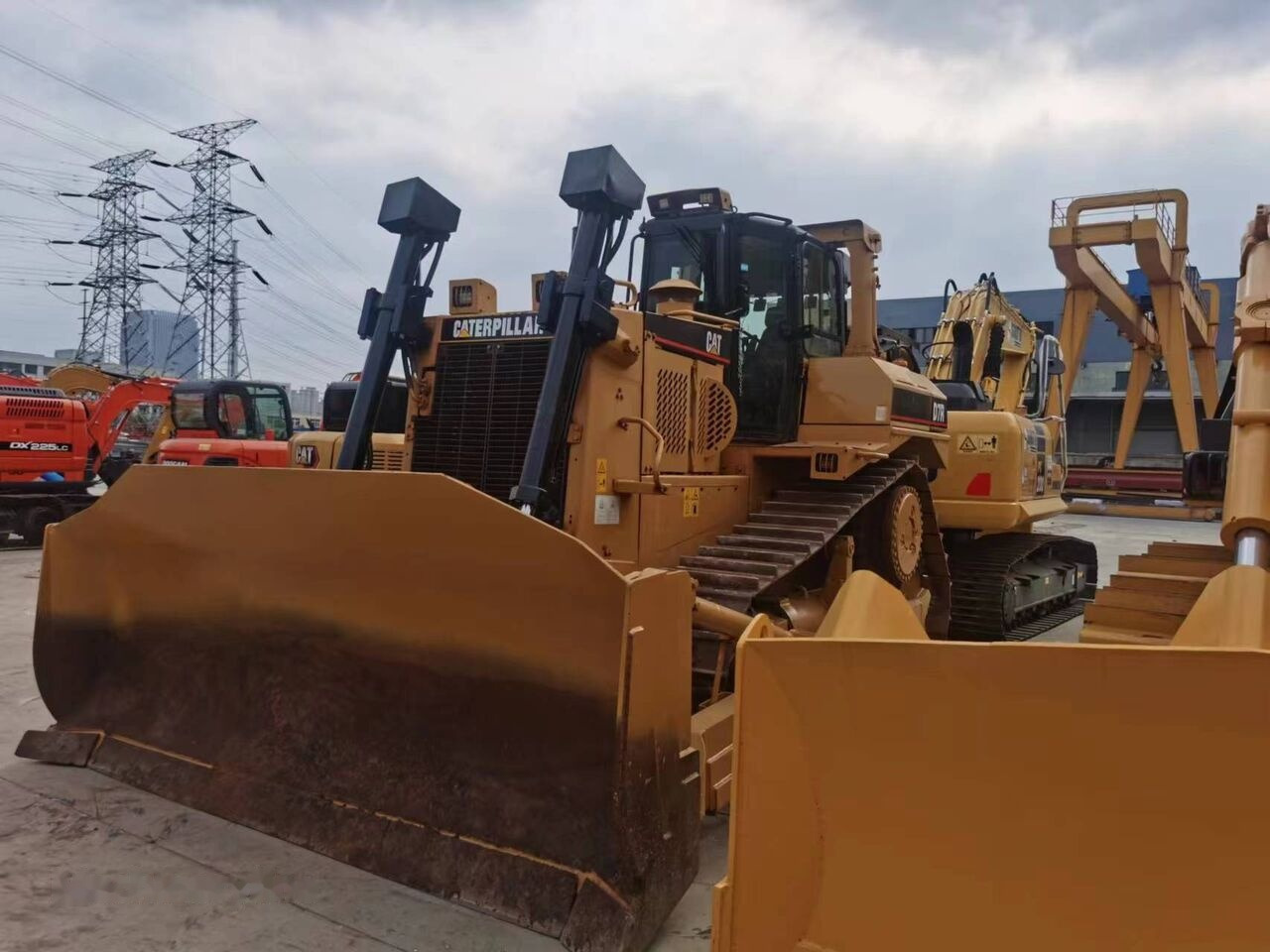 Caterpillar D7R - Бульдозер: фото 4 Caterpillar D7R - Бульдозер: фото 4