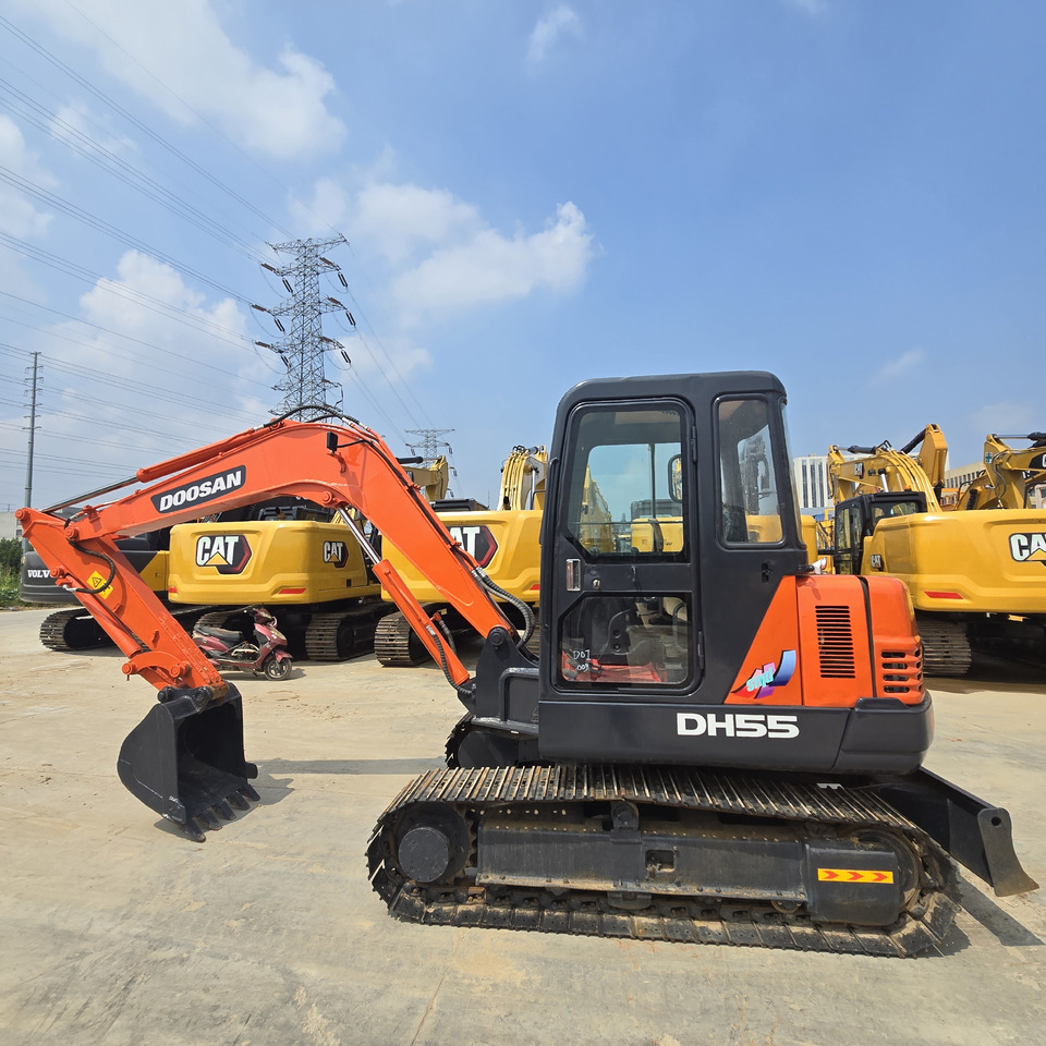 DOOSAN DH55 - Мини-экскаватор: фото 1 DOOSAN DH55 - Мини-экскаватор: фото 1
