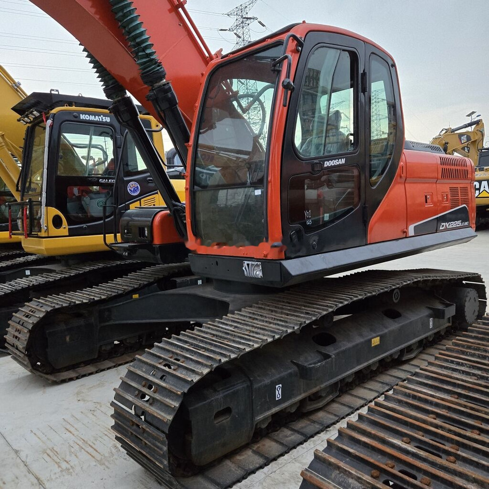 Doosan DX225LC - Гусеничный экскаватор: фото 5 Doosan DX225LC - Гусеничный экскаватор: фото 5